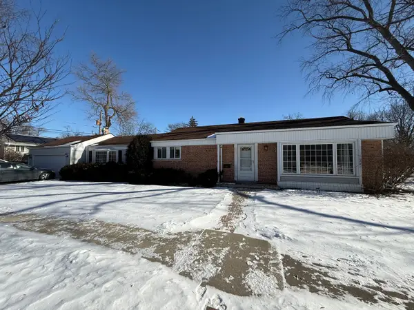 2444 Oak Avenue, Northbrook, IL 60062