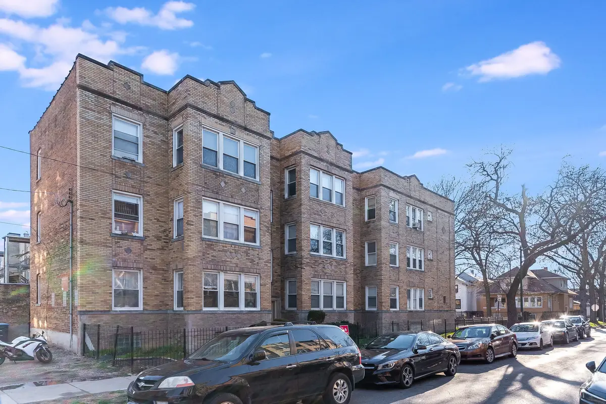 3553 W Sunnyside Avenue #1, Chicago, IL 60625 - #1