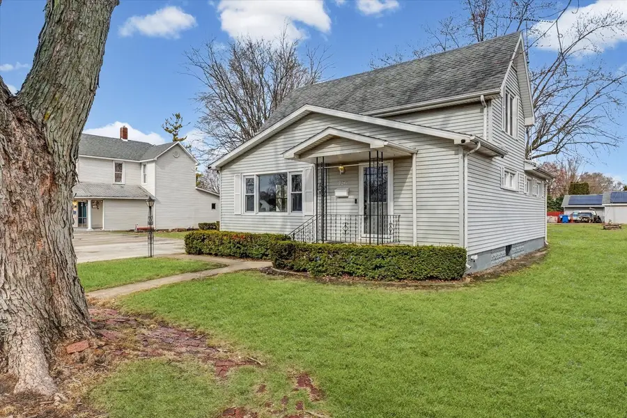 726 E Thompson Avenue, Hoopeston, IL 60942 - #3