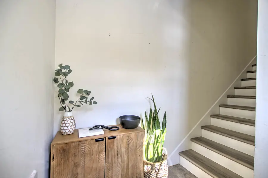 3742 Thornhill Circle #3742, Champaign, IL 61822 - Image #2