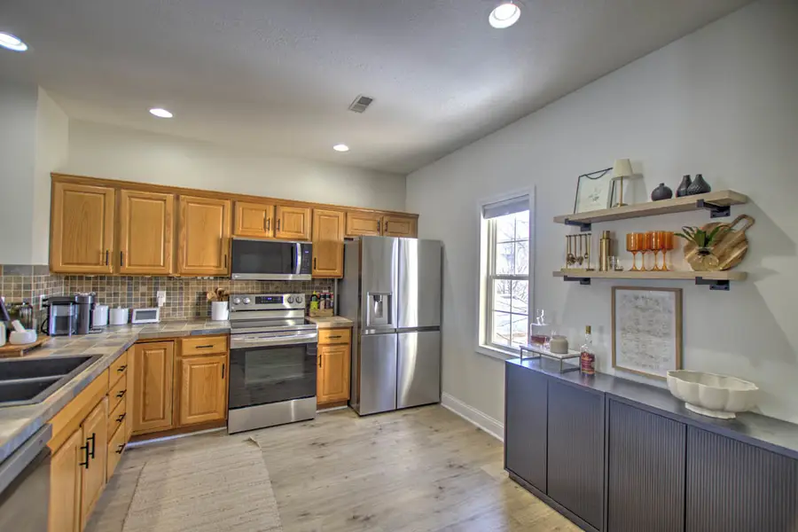 3742 Thornhill Circle #3742, Champaign, IL 61822 - Image #3