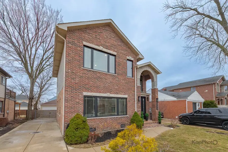 8237 N Newland Avenue, Niles, IL 60714 - #2