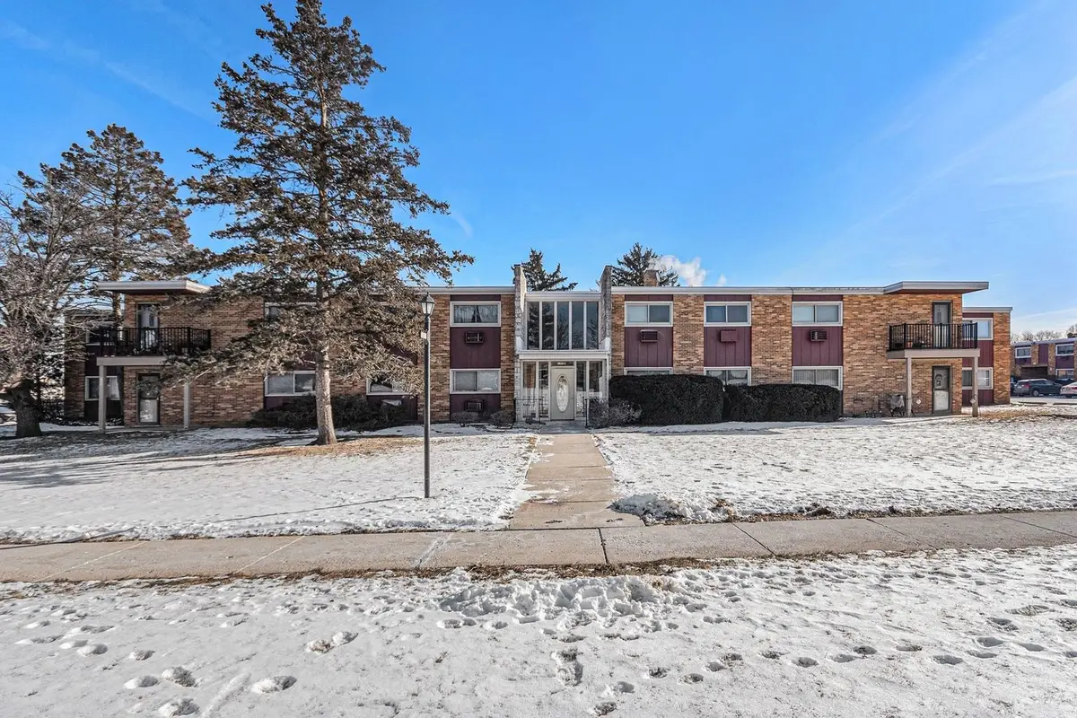 1320B Lore Lane #208, Lombard, IL 60148 - Image #1