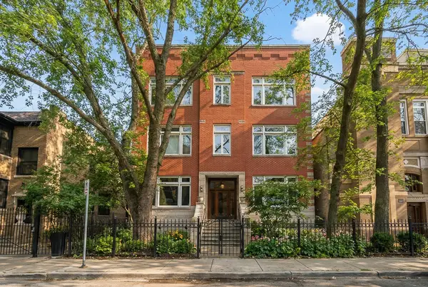 625 W Patterson Avenue #2W, Chicago, IL 60613