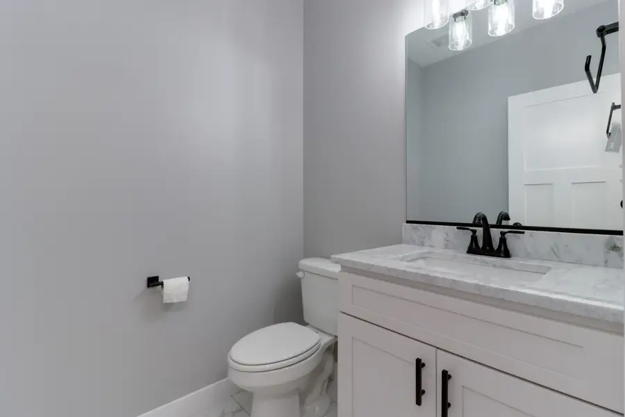 5205 Finlen Lane, Bloomington, IL 61705 - Image #2