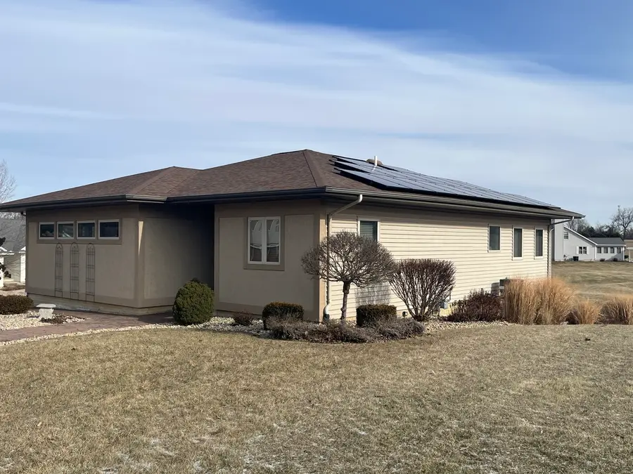 202 Regina Court, Kewanee, IL 61443 - Image #3