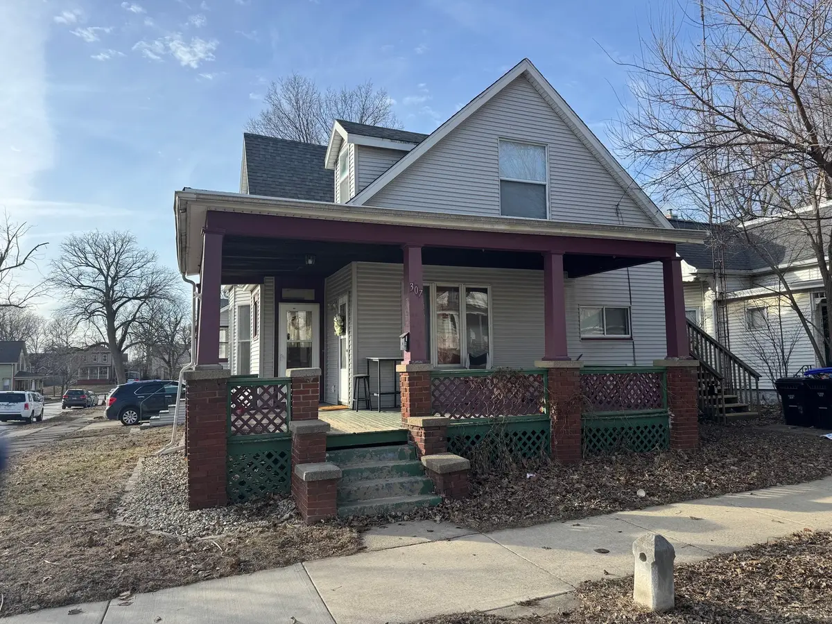 307 S Mclean Street, Bloomington, IL 61701 - Image #1