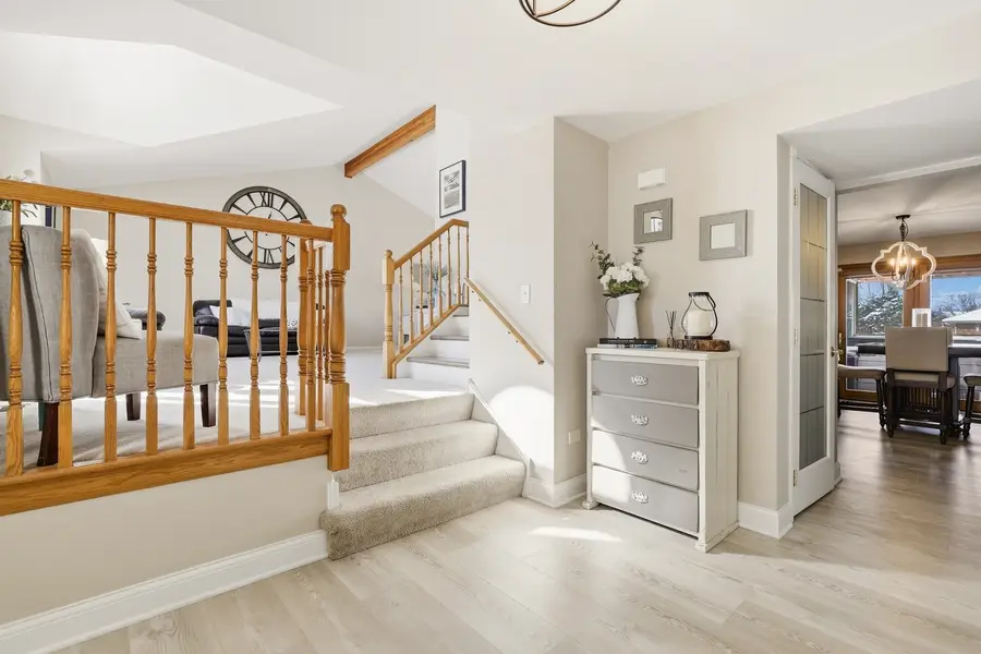 8118 Brookside Glen Drive, Tinley Park, IL 60487 - Image #2