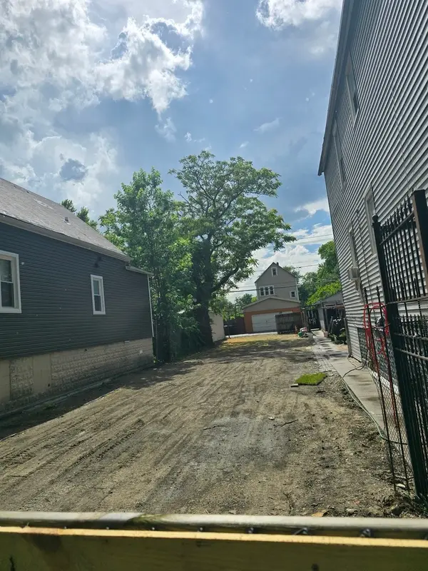 5226 S Loomis Street, Chicago, IL 60609