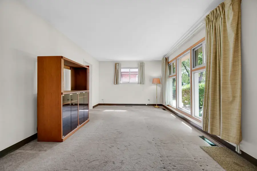 17913 Oakwood Avenue, Lansing, IL 60438 - Image #3