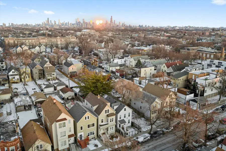 1731 N Central Park Avenue, Chicago, IL 60647 - #2