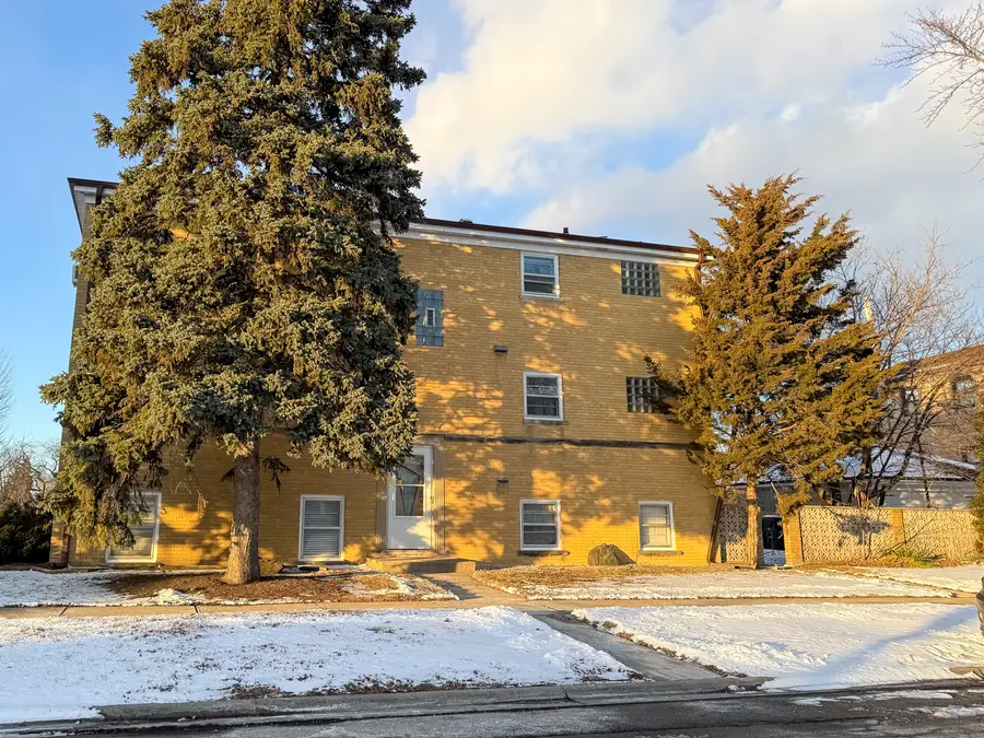 8707 N Oketo Avenue, Niles, IL 60714 - Image #2