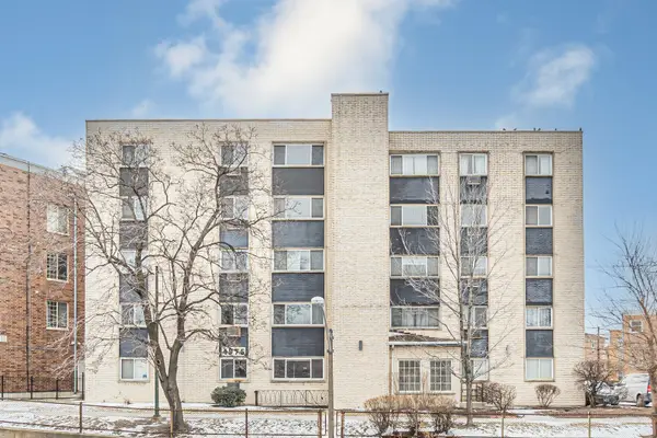 4976 N Milwaukee Avenue #401, Chicago, IL 60630