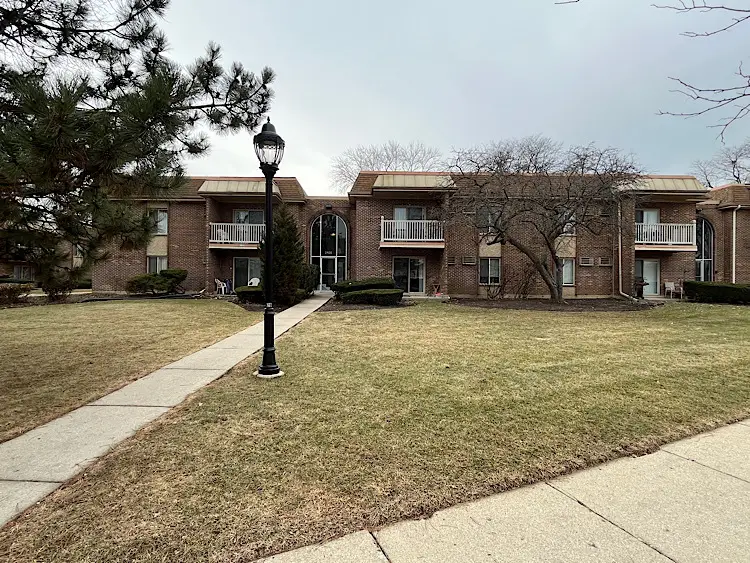 2426 N Kennicott Drive #1C, Arlington Heights, IL 60004 - #1