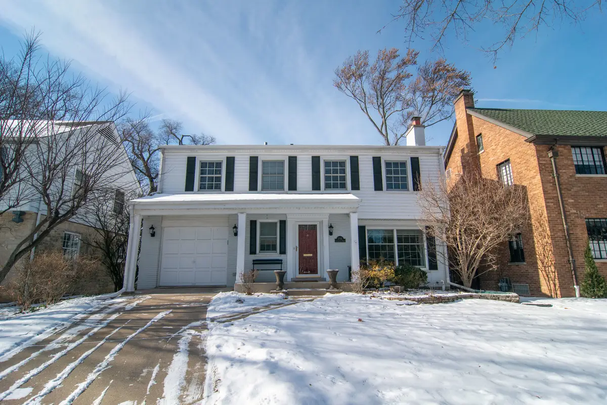 2732 Lincolnwood Drive, Evanston, IL 60201 - #1
