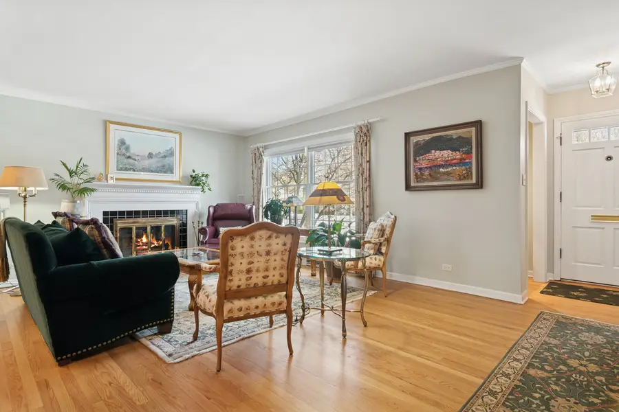 2732 Lincolnwood Drive, Evanston, IL 60201 - #3