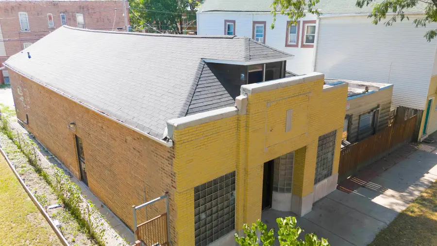 2719 W Pope John Paul Ii Drive, Chicago, IL 60632 - Image #2