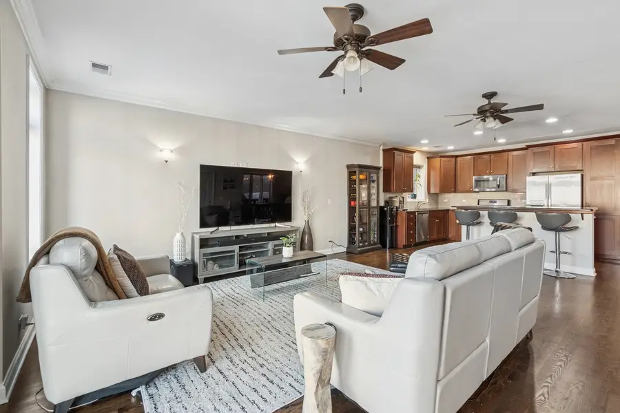 5741 W Lawrence Avenue #1, Chicago, IL 60630 - Image #3