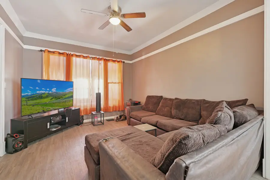 5459 W Walton Street, Chicago, IL 60651 - #3