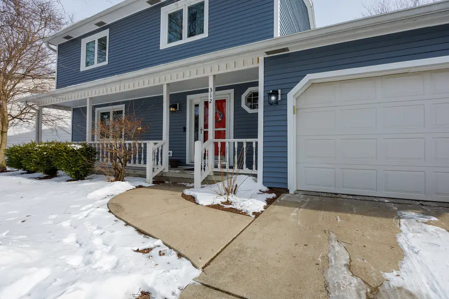 312 Clover Court, Bloomington, IL 61701 - Image #2