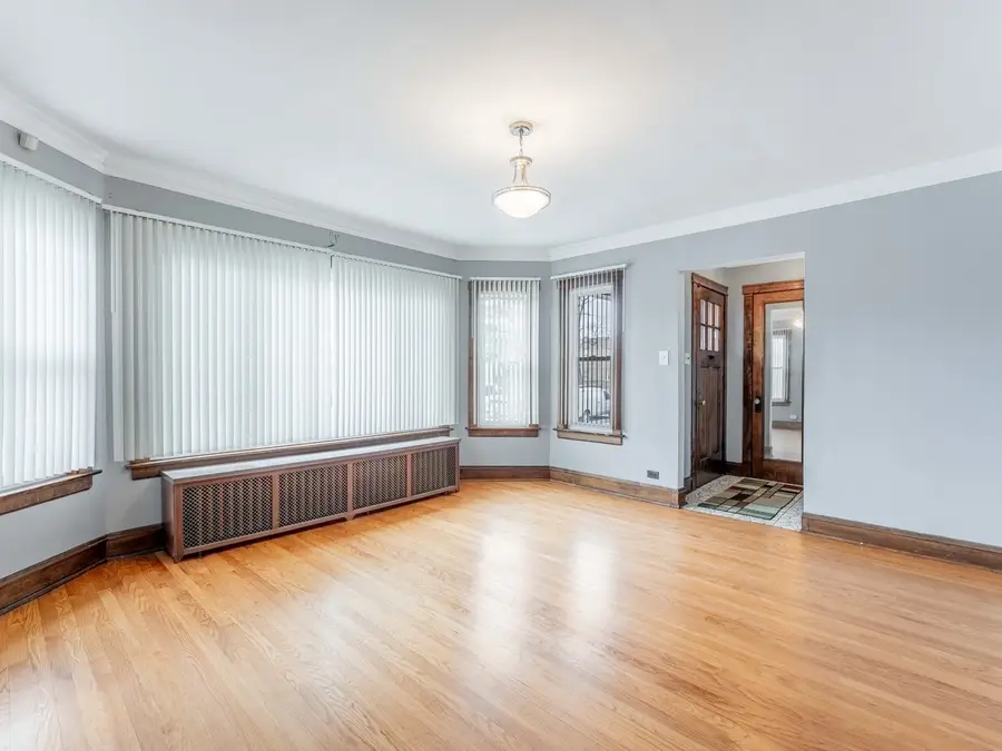 5248 W Wellington Avenue, Chicago, IL 60641 - #2