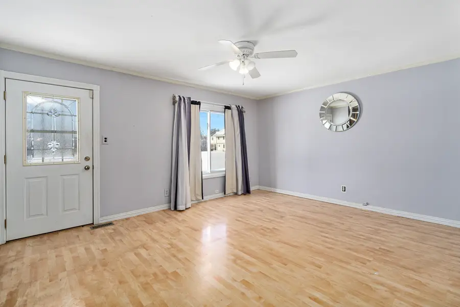 451 Yorkshire Square, Bolingbrook, IL 60440 - Image #3