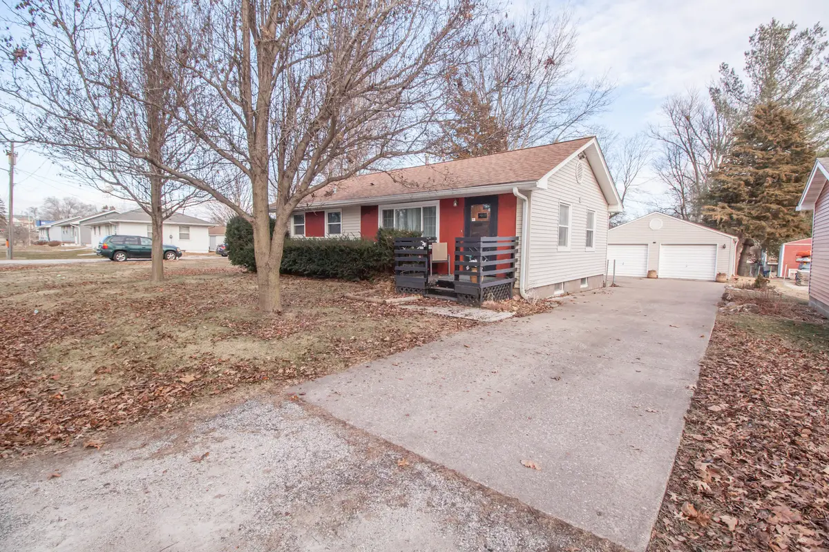 20 6 Street, Matherville, IL 61263 - Image #1
