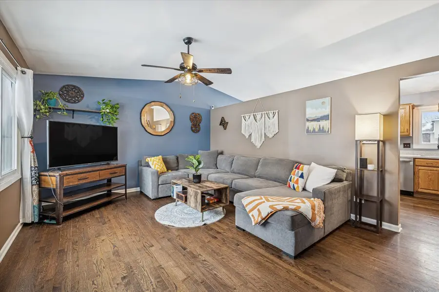 3966 N Galena Avenue, Arlington Heights, IL 60004 - Image #2