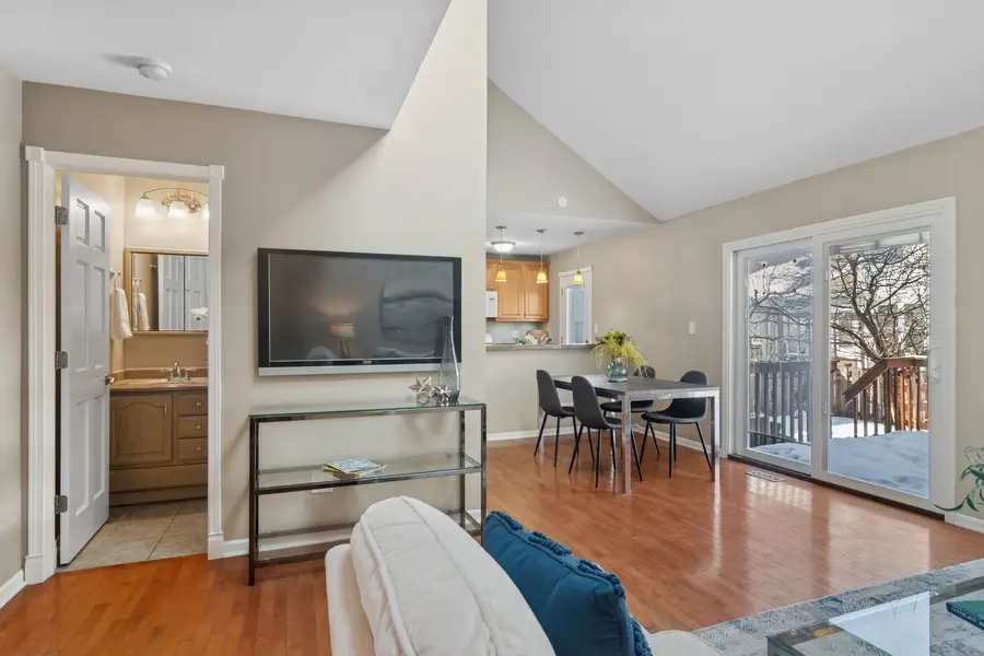 1550 N Dartmoor Avenue, Palatine, IL 60067 - Image #2