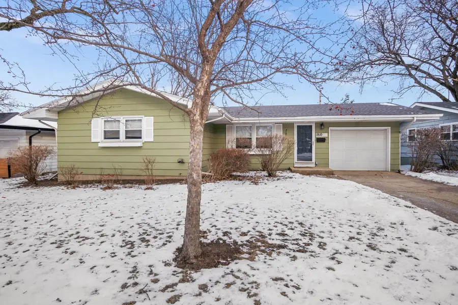1810 Evergreen Street, Saint Charles, IL 60174 - Image #2