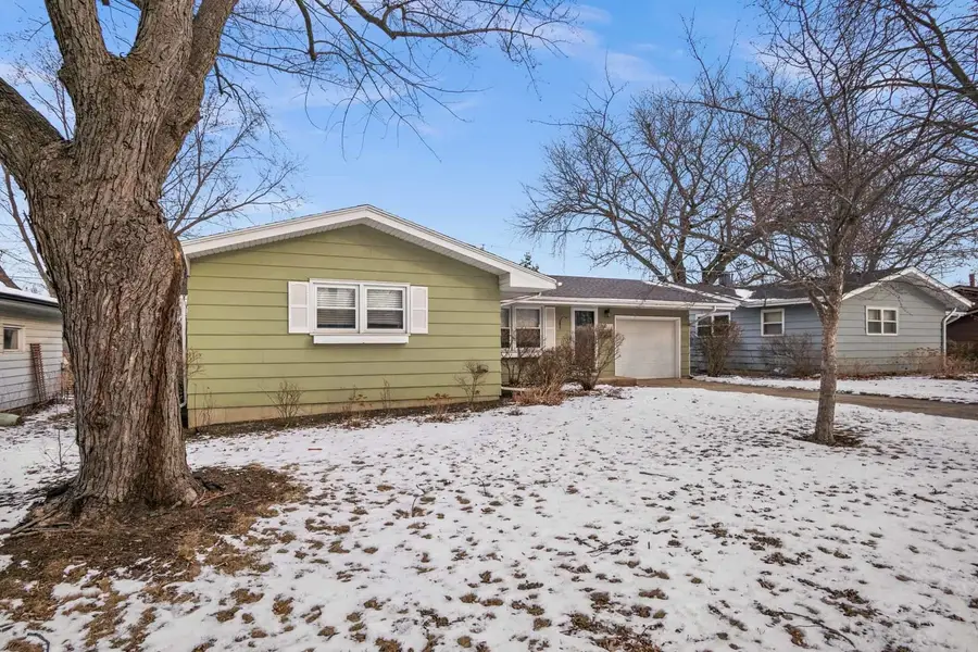 1810 Evergreen Street, Saint Charles, IL 60174 - Image #3