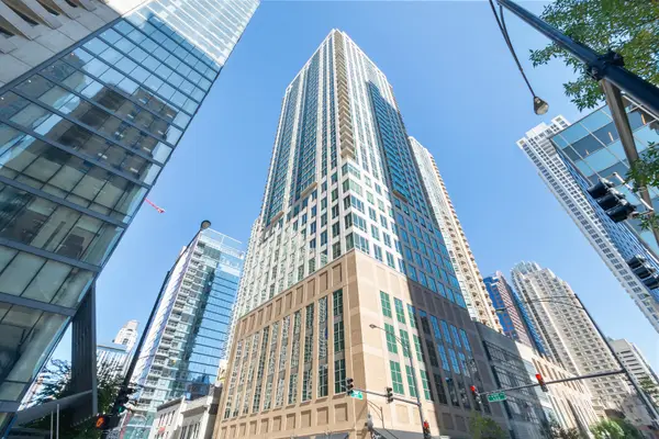 2 E Erie Street #3714, Chicago, IL 60611