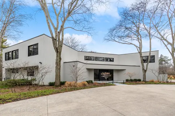 808 Prairie Road, Glencoe, IL 60022