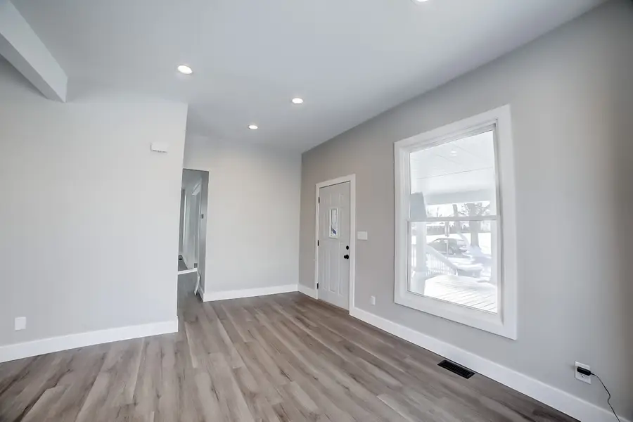 112 E Mulberry Street, Watseka, IL 60970 - #3