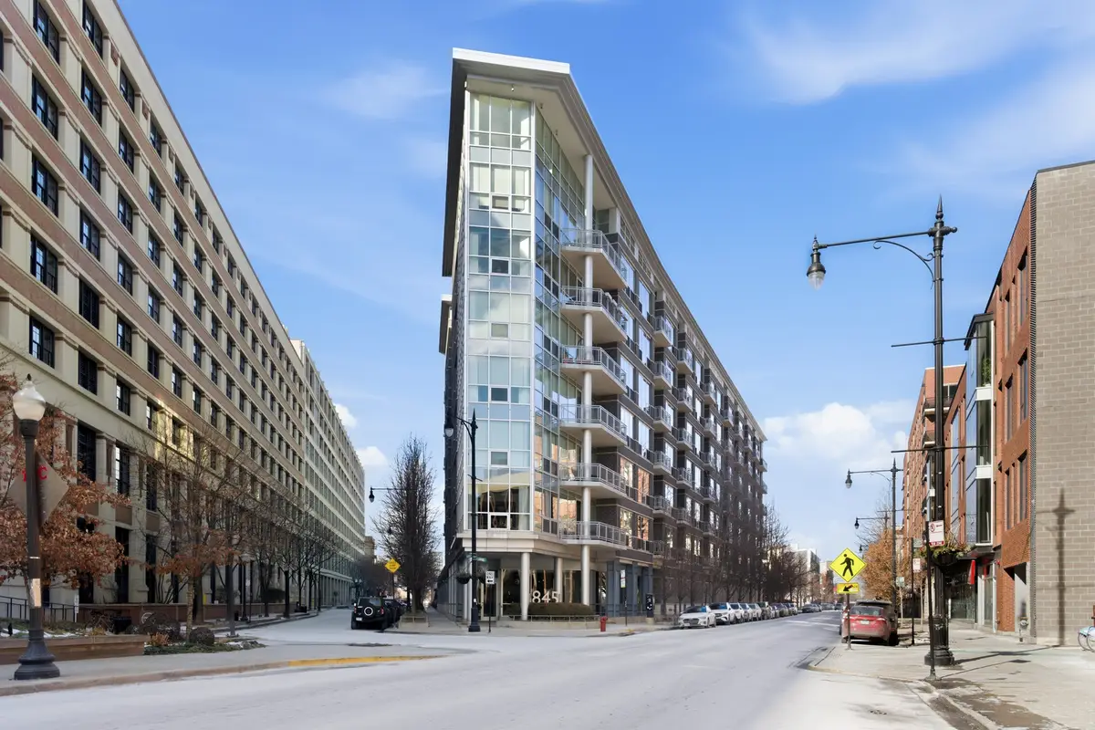 845 N Kingsbury Street #614, Chicago, IL 60610 - Image #1