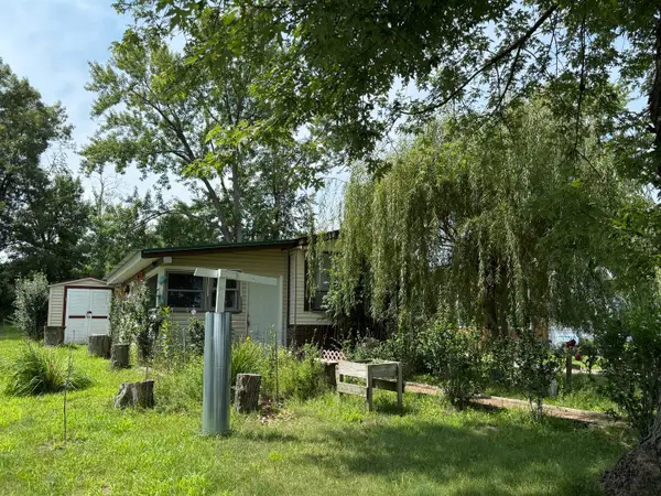 22-46 Woodhaven Lakes, Sublette, IL 61367