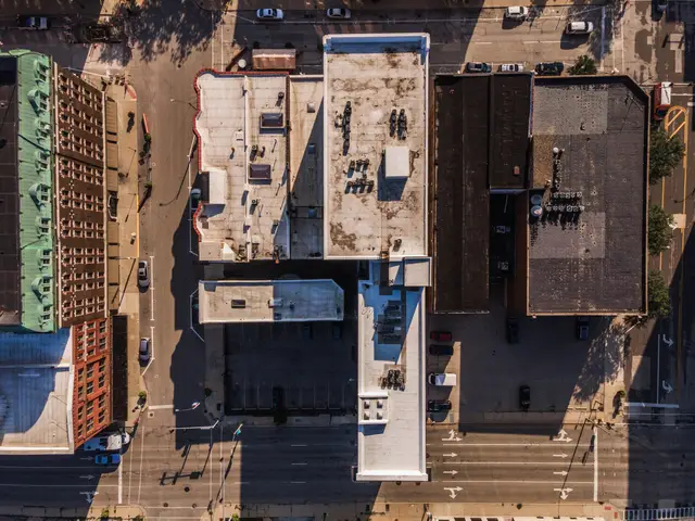 212 N Center Street #302, Bloomington, IL 61701 - #3