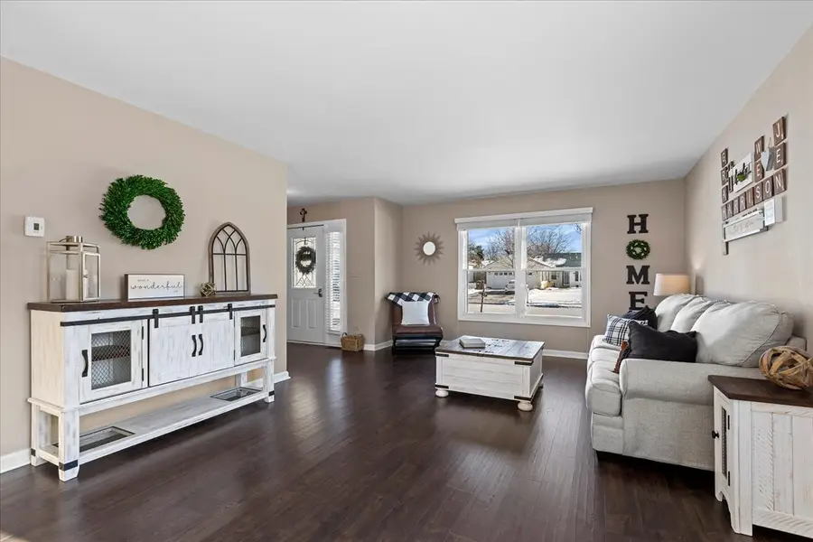 1394 Parkridge Court, Crystal Lake, IL 60014 - Image #3