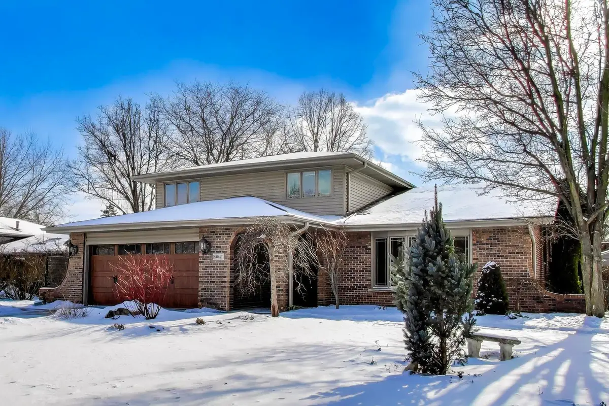 16W671 89th Place, Willowbrook, IL 60527 - #1