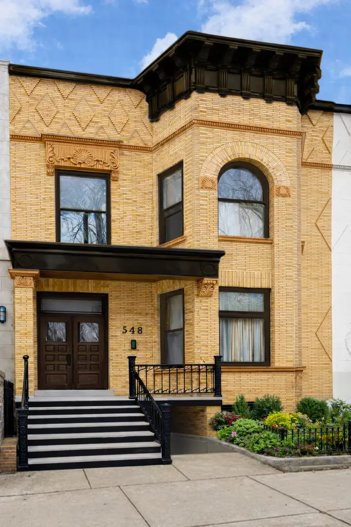 548 W Oakdale Avenue, Chicago, IL 60657 - #1