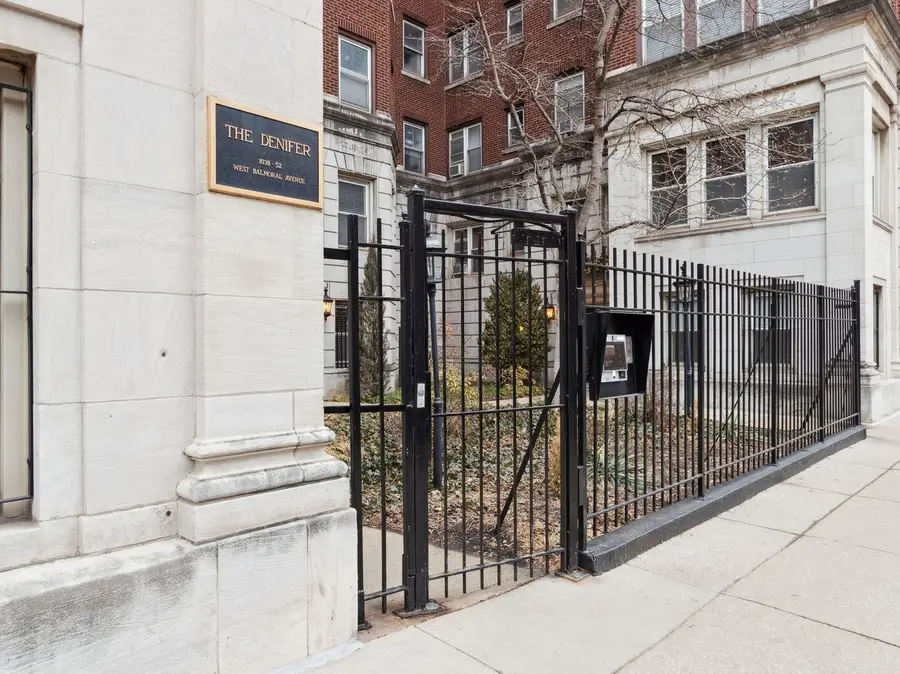 1040 W Balmoral Avenue #4B, Chicago, IL 60640 - #3