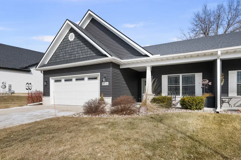 4418 Chestnut Drive, Bettendorf, IA 52772 - Image #3
