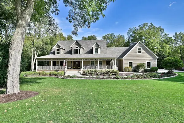 135 Country Lane, Yorkville, IL 60560