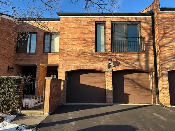 19W244 Governors Trail, Oak Brook, IL 60523