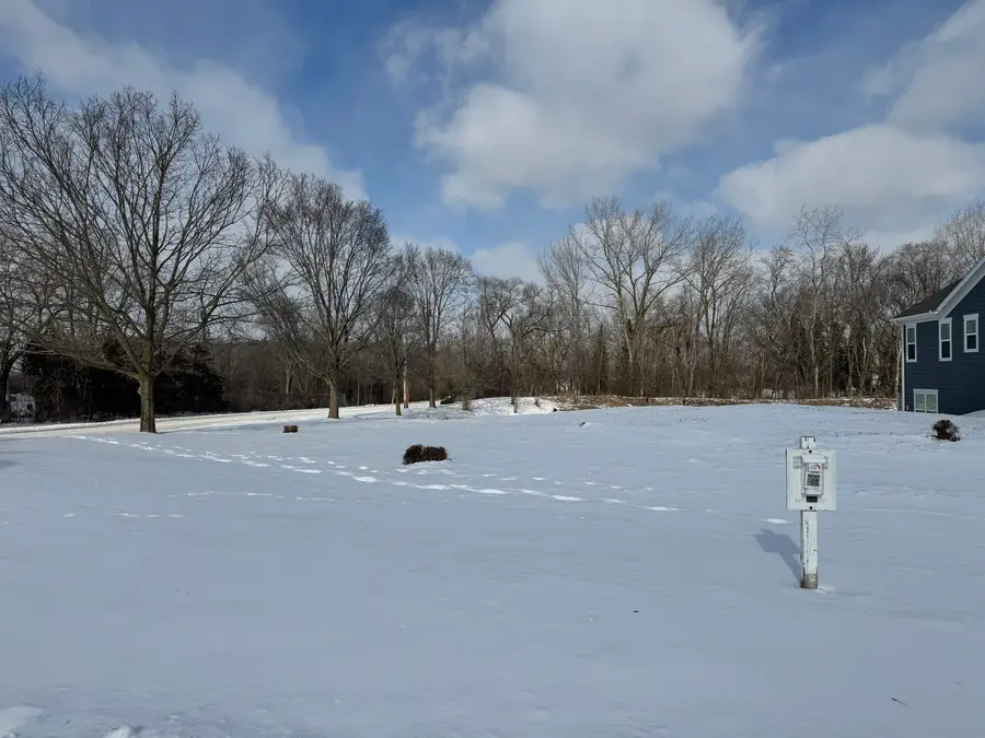 40729 N North Newport Drive, Antioch, IL 60002 - Image #2