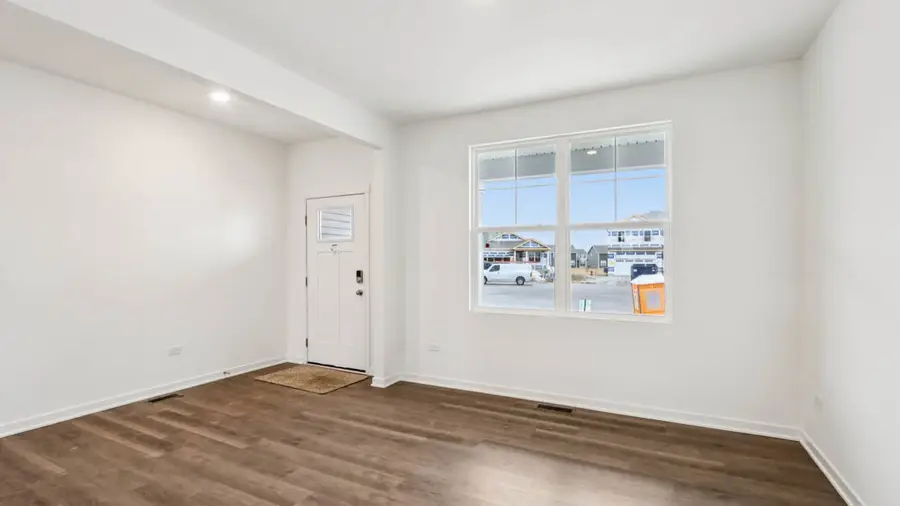 10006 Edgebrook Lane, Huntley, IL 60142 - Image #2