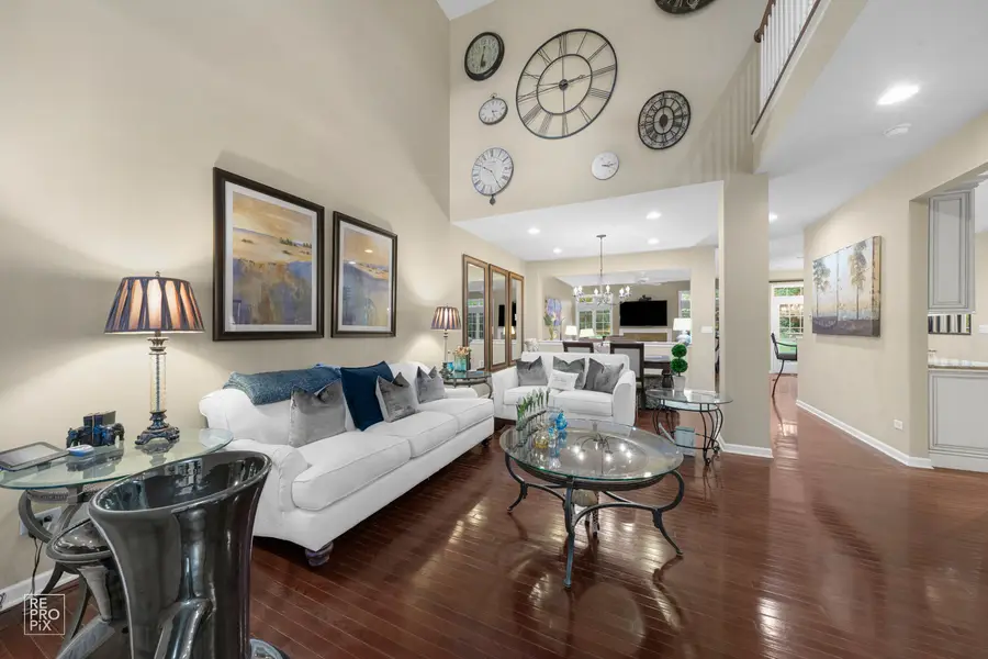 156 Paxton Road, Bloomingdale, IL 60108 - Image #2