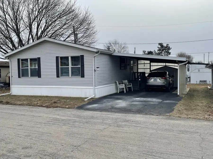 605 Pine Street #18, Normal, IL 61761 - Image #3