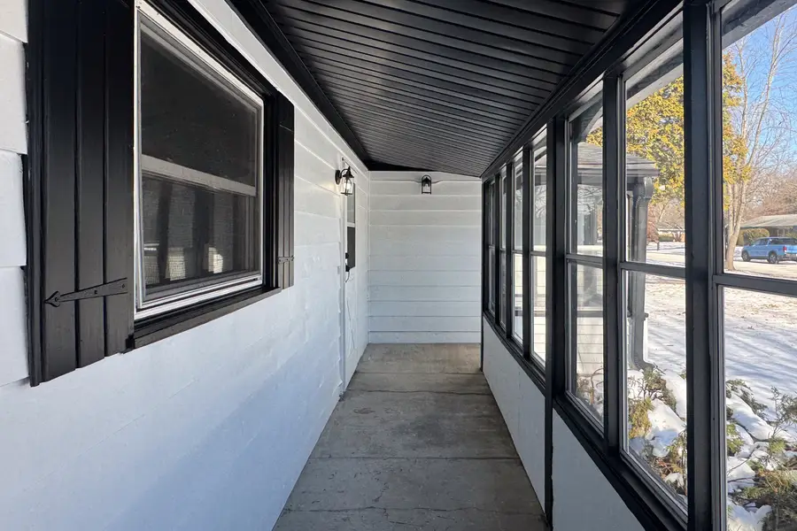 1424 Comanche Drive, Rockford, IL 61107 - #2