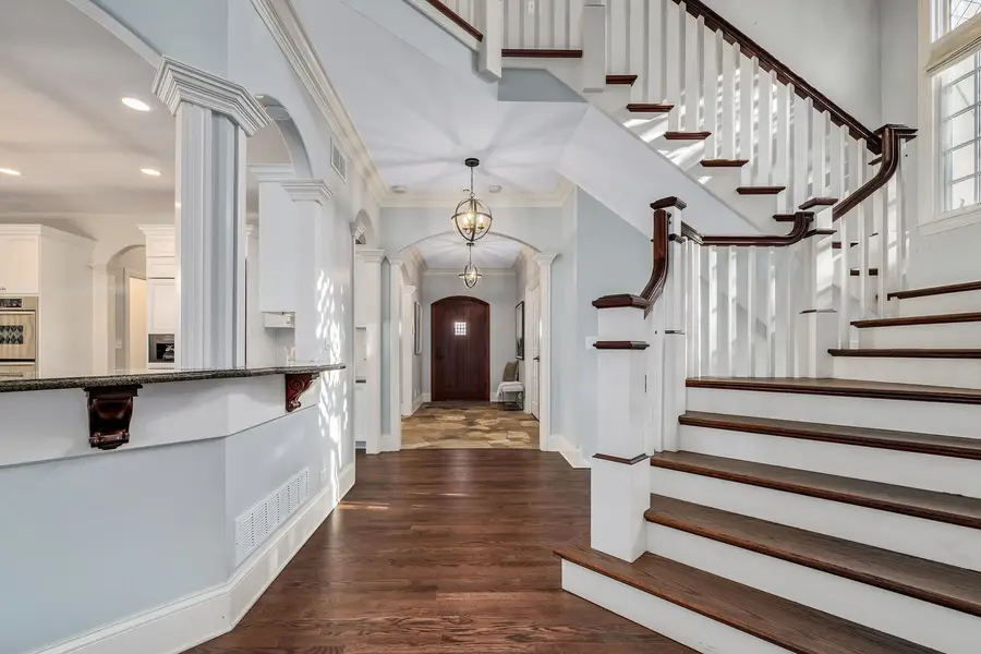 5220 Benton Avenue, Downers Grove, IL 60515 - Image #2